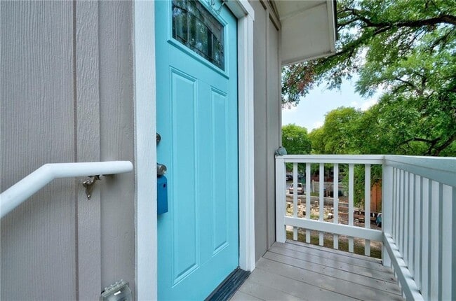 2202 E 10th St in Austin, TX - Building Photo - Building Photo