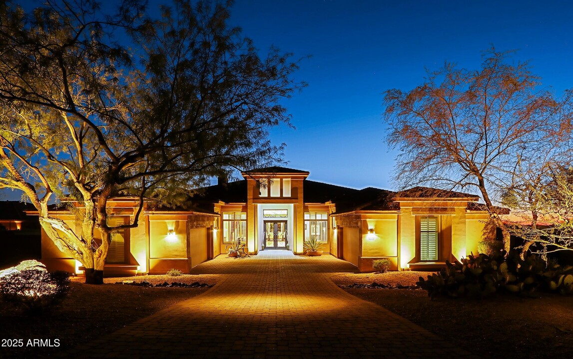 36203 N Peaceful Ln in Scottsdale, AZ - Building Photo