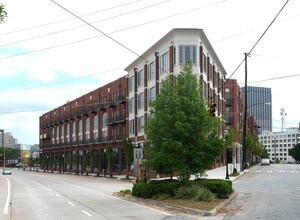 Castleberry Point Lofts in Atlanta, GA - Foto de edificio - Building Photo