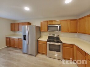 1317 Gayle St in Burleson, TX - Building Photo - Building Photo