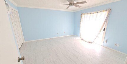 10710 Parkland Woods Dr in Sugar Land, TX - Building Photo - Building Photo