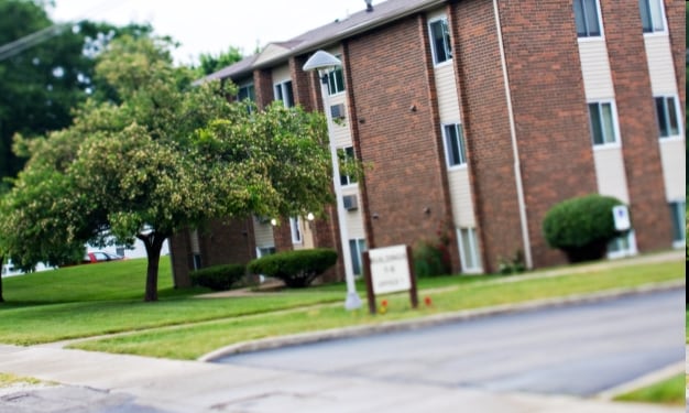 Garden Manor Apartments in Troy, OH - Foto de edificio - Building Photo