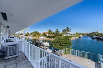 2225 NE 123rd St in North Miami, FL - Building Photo - Building Photo