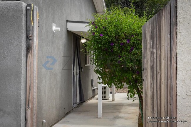 1310 Breeze St in Oceanside, CA - Building Photo - Building Photo