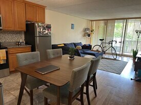 200 Swanton St, Unit 2 in Winchester, MA - Building Photo