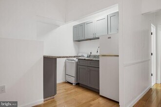 1225 Spruce St in Philadelphia, PA - Building Photo - Building Photo