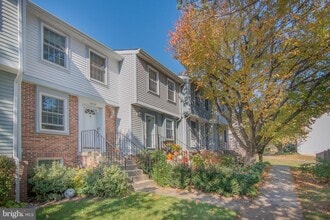 2858 New Providence Ct in Falls Church, VA - Building Photo - Building Photo