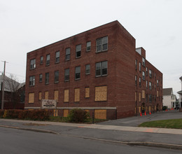 The Barbara Jean Apartments in Syracuse, NY - Foto de edificio - Building Photo