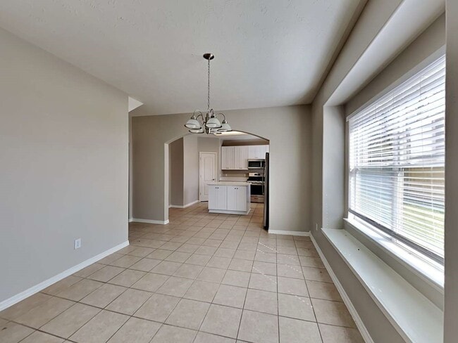 28919 Hidden Lake Ct