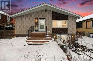 1221 Kitchener Ave in Ottawa, ON - Building Photo