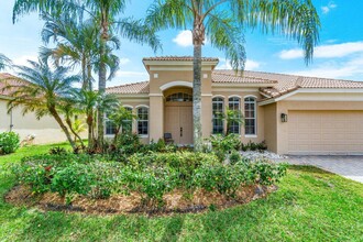 6326 Greenhedge Ct in West Palm Beach, FL - Building Photo - Building Photo