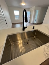 1623 S Duck Cir in Wasilla, AK - Foto de edificio - Building Photo