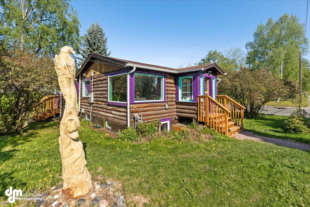 1200 B St in Anchorage, AK - Building Photo