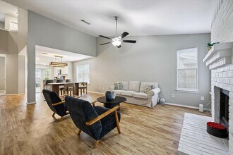 17504 Klamath Falls Dr in Round Rock, TX - Building Photo - Building Photo