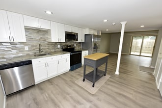 1030 Galliton Ct in Columbus, OH - Building Photo - Building Photo