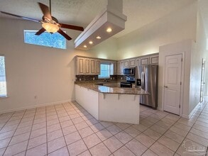 1341 Tiger Lake Dr in Gulf Breeze, FL - Building Photo - Building Photo