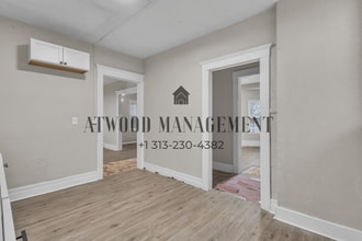 This beautifully updated 3-bedroom, 1-bath single-family home is ready for move-in! in Highland Park, MI - Building Photo - Building Photo