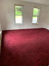 427 Delaware Ave in Kingston, NY - Building Photo - Building Photo