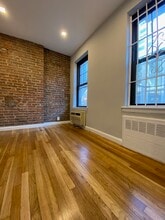 357 W 53rd St in New York, NY - Building Photo - Building Photo