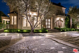 718 N Rodeo Dr in Beverly Hills, CA - Building Photo - Building Photo