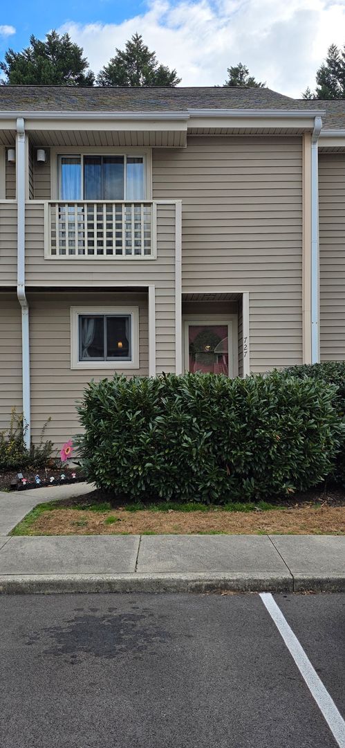 property at 727 Canvasback Ct