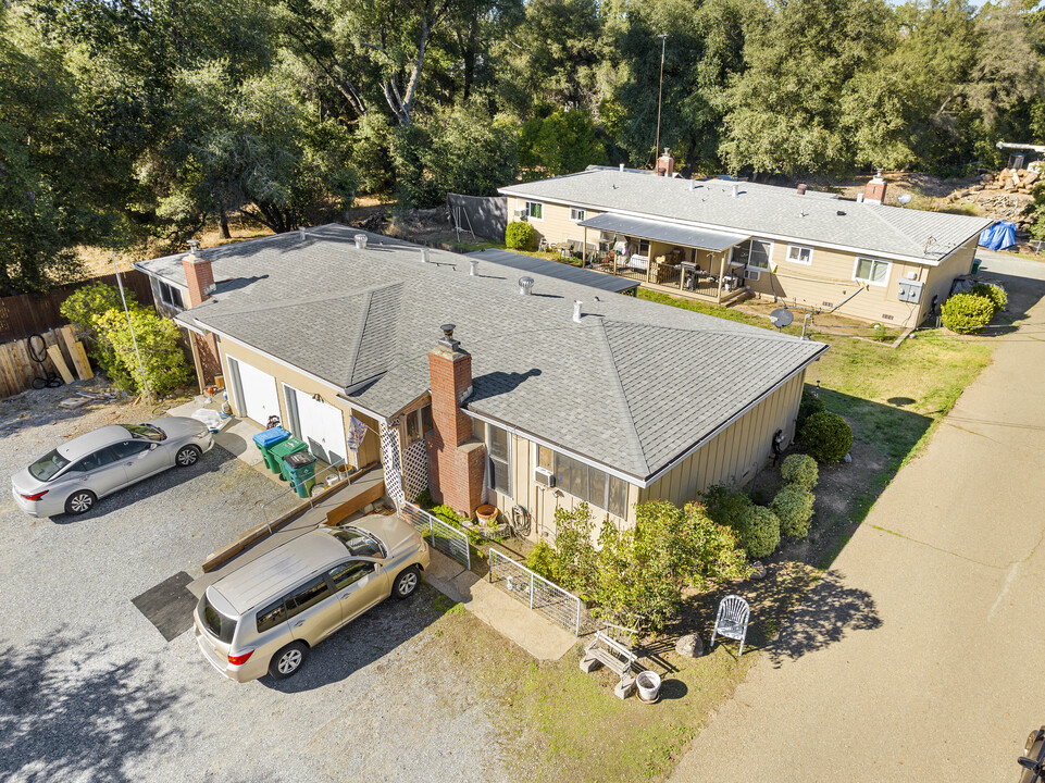 1000 Elizabeth Ln in El Dorado, CA - Building Photo