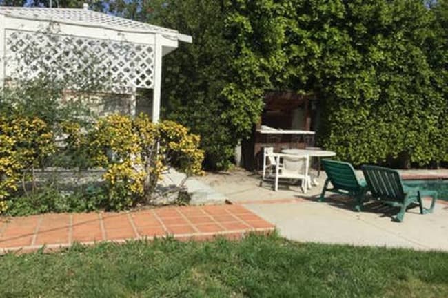 6614 Noble Ave in Los Angeles, CA - Building Photo - Building Photo