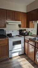 215 Jewel Dr in Ames, IA - Building Photo - Building Photo