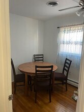 14714 Edgewater Dr in Woodbridge, VA - Foto de edificio - Building Photo