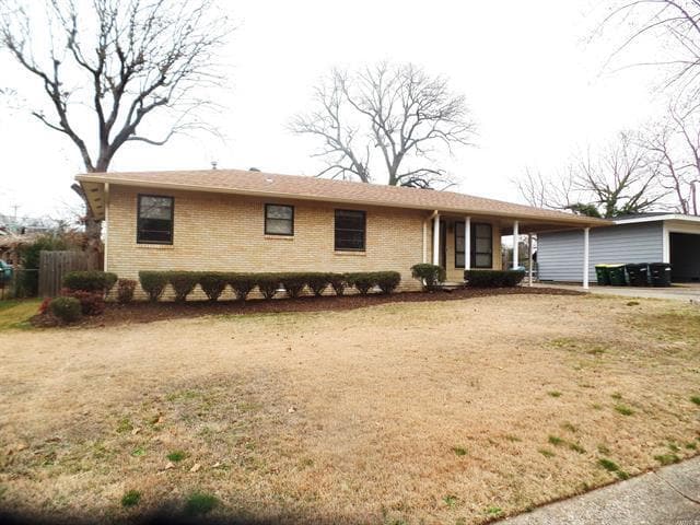 107 Hillwood Dr in Sherwood, AR - Foto de edificio - Building Photo