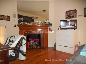 191 Winthrop Rd, Unit 1 in Brookline, MA - Building Photo - Building Photo