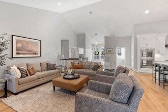 57 Old Brook Rd in Shrewsbury, MA - Building Photo - Building Photo