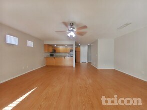 16021 N 30th St in Phoenix, AZ - Building Photo - Building Photo