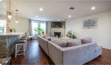 3418 Longhorn Creek in San Antonio, TX - Building Photo - Building Photo