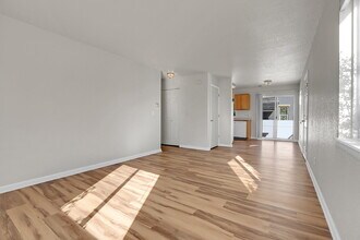 2009 S Acoma St in Denver, CO - Building Photo - Building Photo