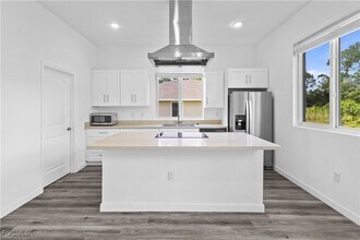 719 Little Rock St E in Lehigh Acres, FL - Building Photo - Building Photo