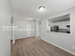 8641 Thomas Rd in Riverdale, GA - Building Photo - Building Photo