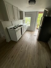 109 S Maple St in Hutchinson, KS - Building Photo - Building Photo