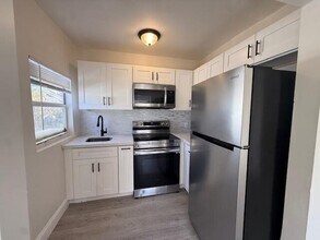 904 4th St in West Palm Beach, FL - Building Photo - Building Photo