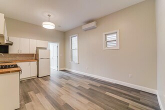 1076 Summit Ave in Jersey City, NJ - Building Photo - Building Photo
