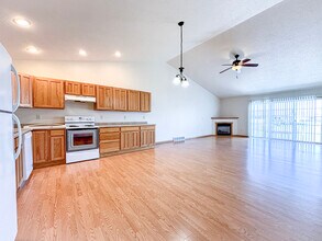 5564 165th St E in Chippewa Falls, WI - Building Photo - Building Photo