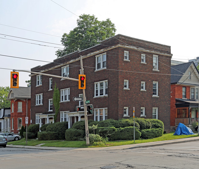 229-231 Hess St S in Hamilton, ON - Building Photo - Building Photo