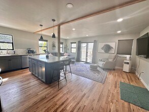 214 N Polk St in Moscow, ID - Building Photo - Building Photo