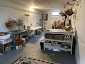 203 E Diamond Lake Rd, Unit Diamond Lake Road E in Minneapolis, MN - Foto de edificio - Building Photo