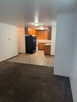 1036 E St, Unit 1036 E ST. in Hayward, CA - Building Photo