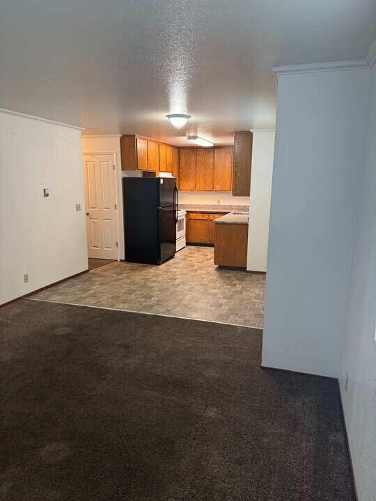 1036 E St, Unit 1036 E ST. in Hayward, CA - Foto de edificio