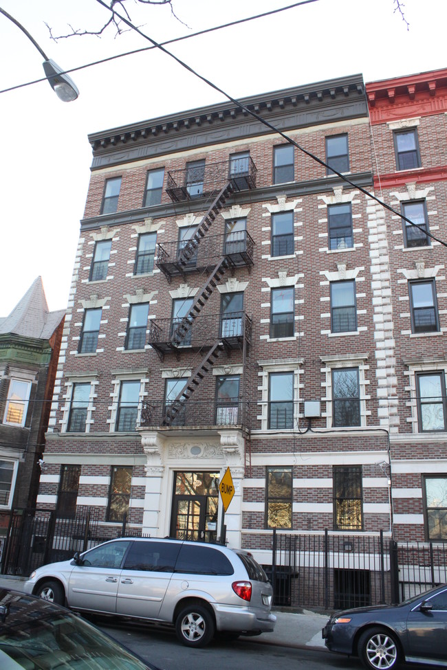 766 Cauldwell Ave in Bronx, NY - Foto de edificio - Building Photo