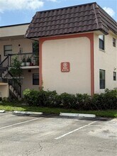 860 NE 207th Terrace in Miami, FL - Building Photo - Building Photo