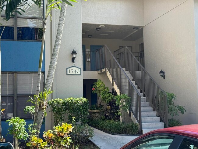 1740 Windorah Way in Royal Palm Beach, FL - Building Photo - Building Photo