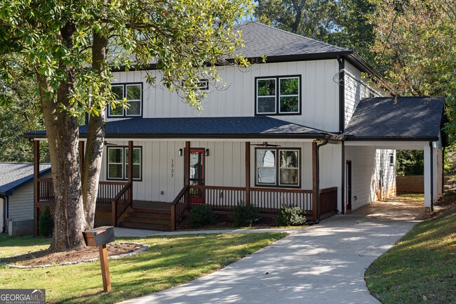 property at 1331 Diamond Ave SE